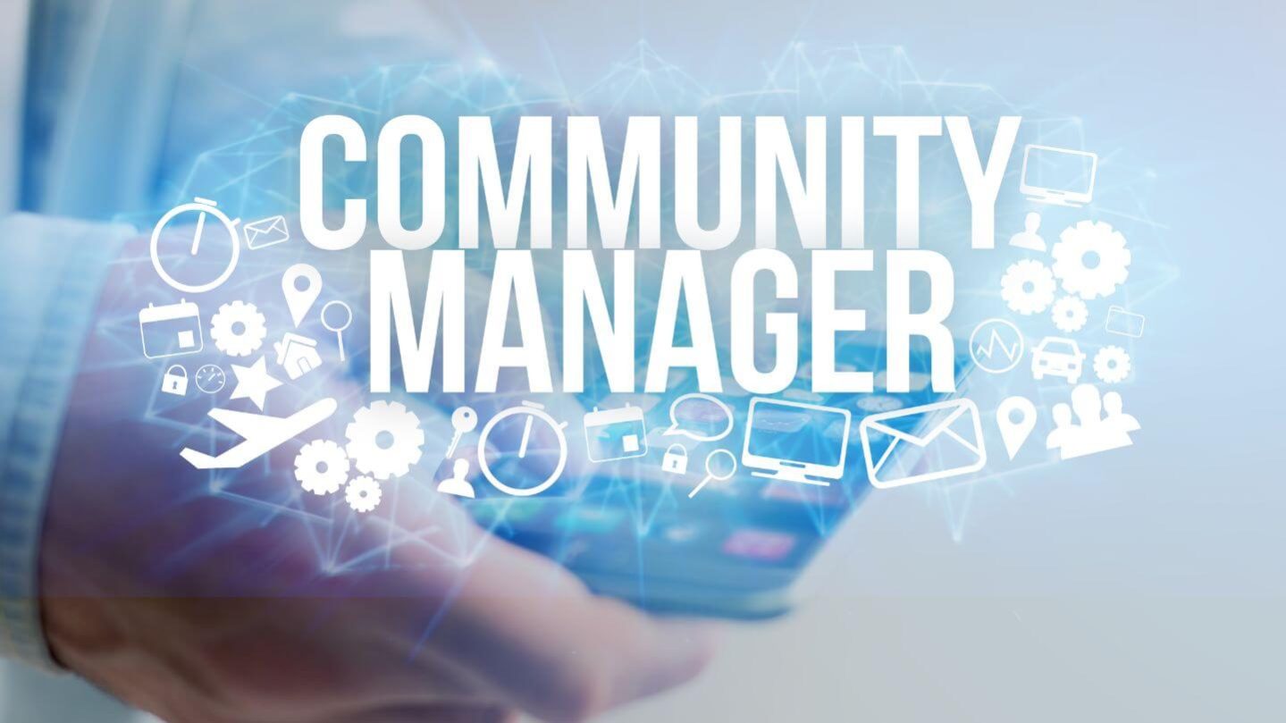 Community manager come diventarlo e quanto guadagna